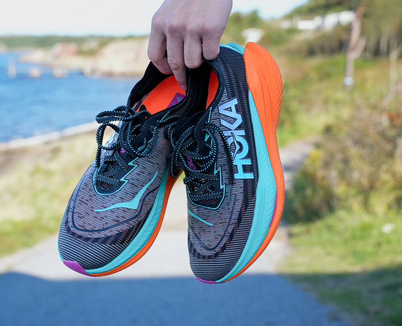 Hoka M MACH X 2 WIDE Black / Electric Aqua – Framsport