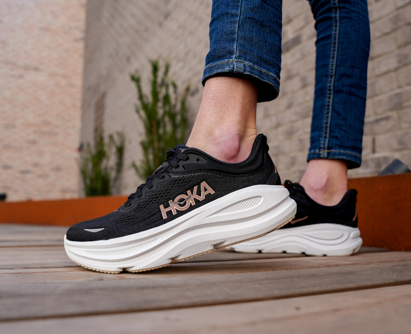 Bondi Hoka Black And Rose Gold Shoes HOKA Bondi Women's Vanilla/Birch