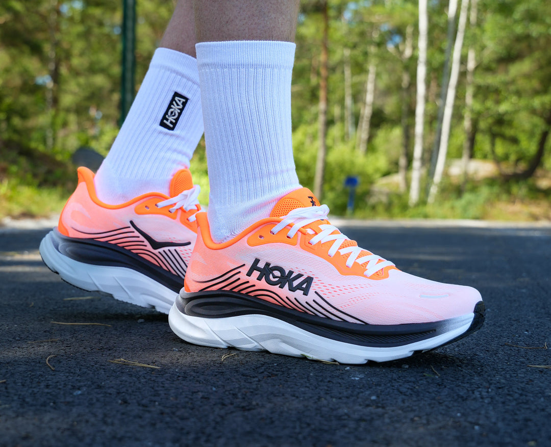 Hoka M CLIFTON 11 Neon Tangerine / Frost