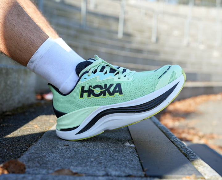 Hoka M SKYWARD X Luna Moth / Black