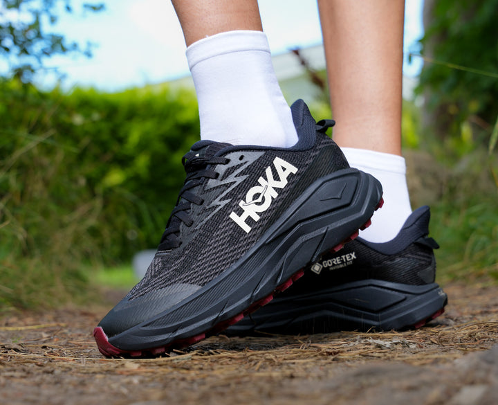 Hoka W CHALLENGER 8 GTX Black / Varsity Burgundy
