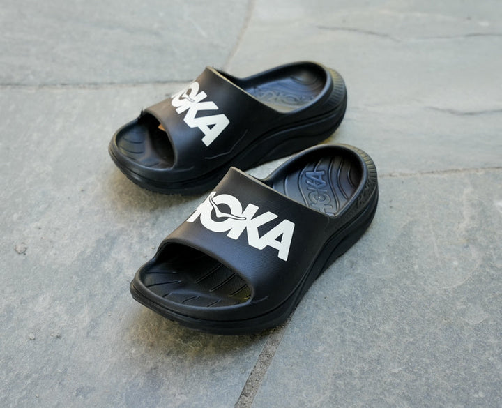 Hoka U ORA ATHLETIC SLIDE Black / White