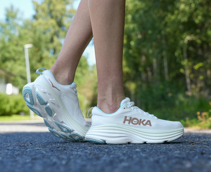 Hoka W BONDI 8 Frost / Rose Gold