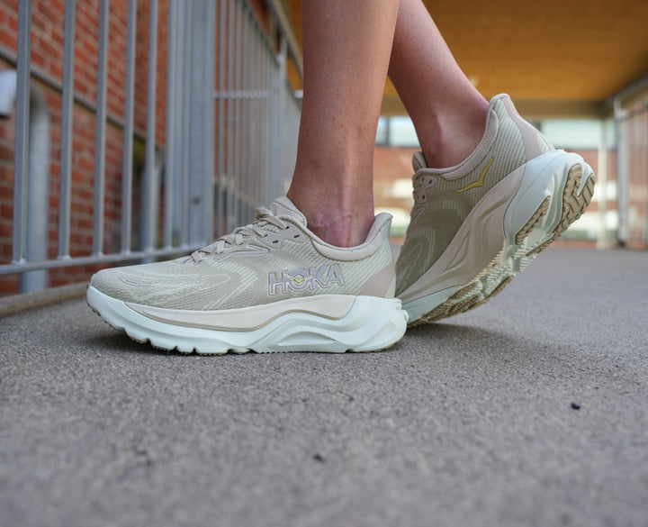 Hoka W ARAHI 8 Oyster Mushroom / Truffle Salt