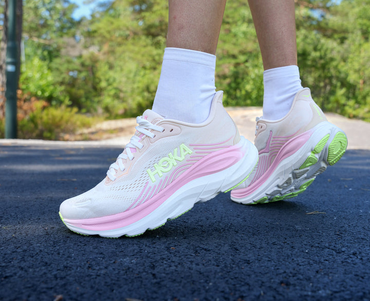 Hoka W CLIFTON 11 Tangerine Glow / White
