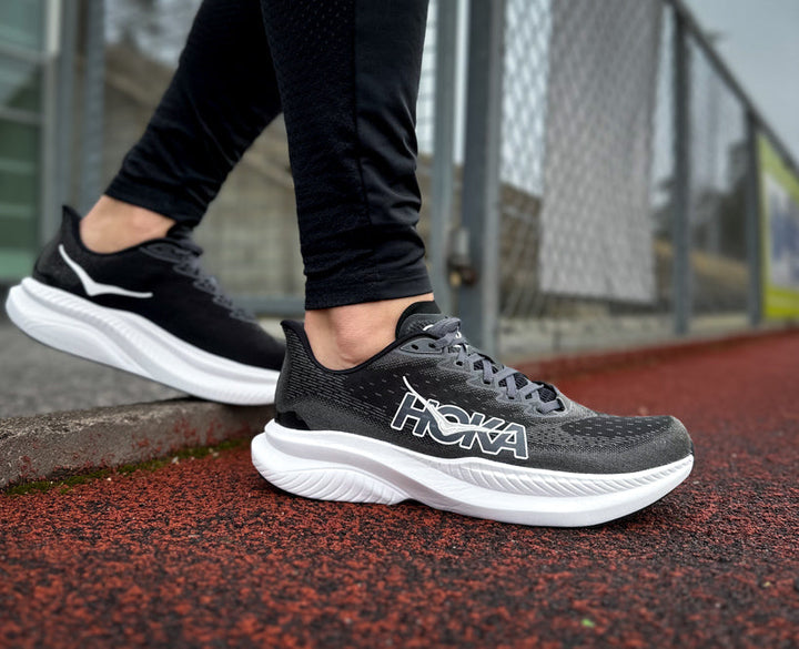 Hoka M MACH 6 Black / White